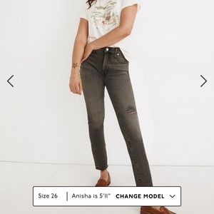 Madewell: The Perfect Vintage Jean in Cosner Wash: Knee-Rip Edition